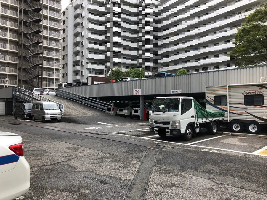 門仲スカイハイツ　月極駐車場